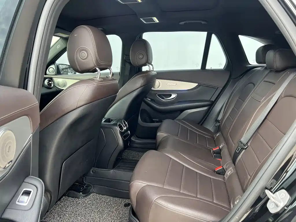 Mercedes-Benz GLC — миниатюра 8