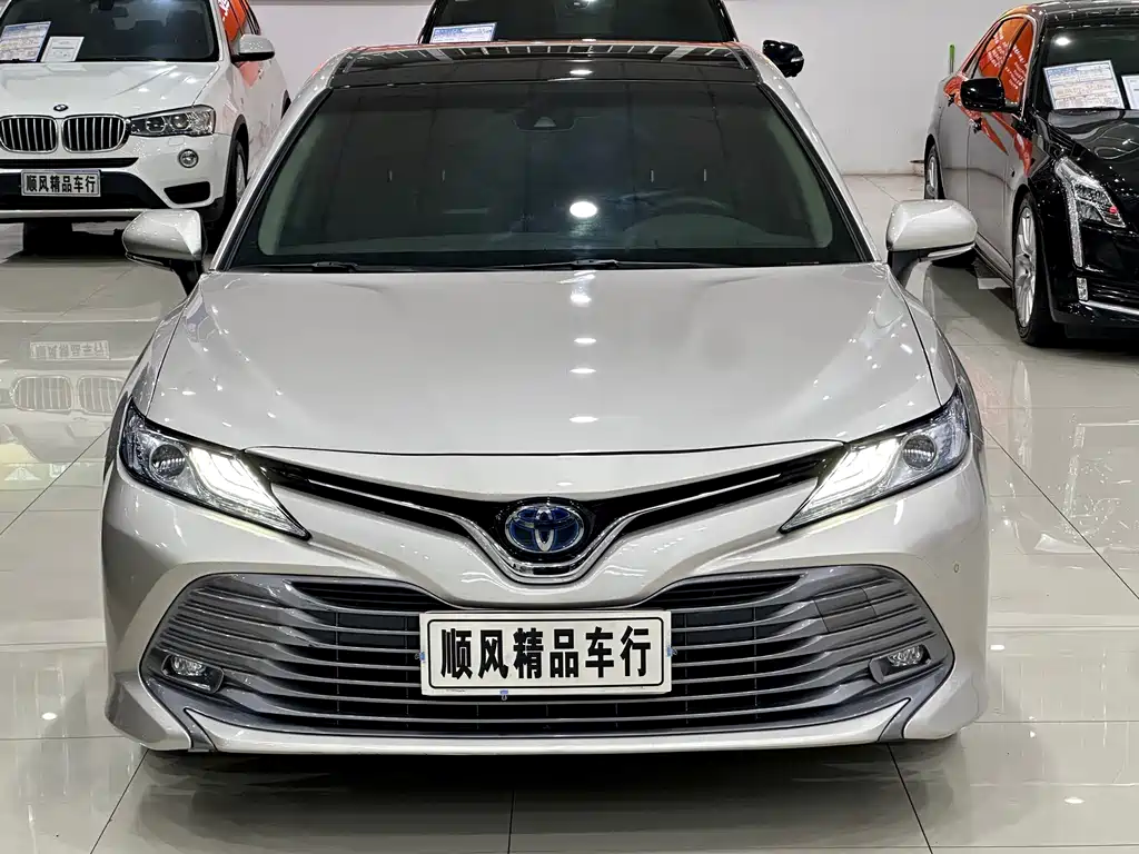 Toyota Camry — миниатюра 24