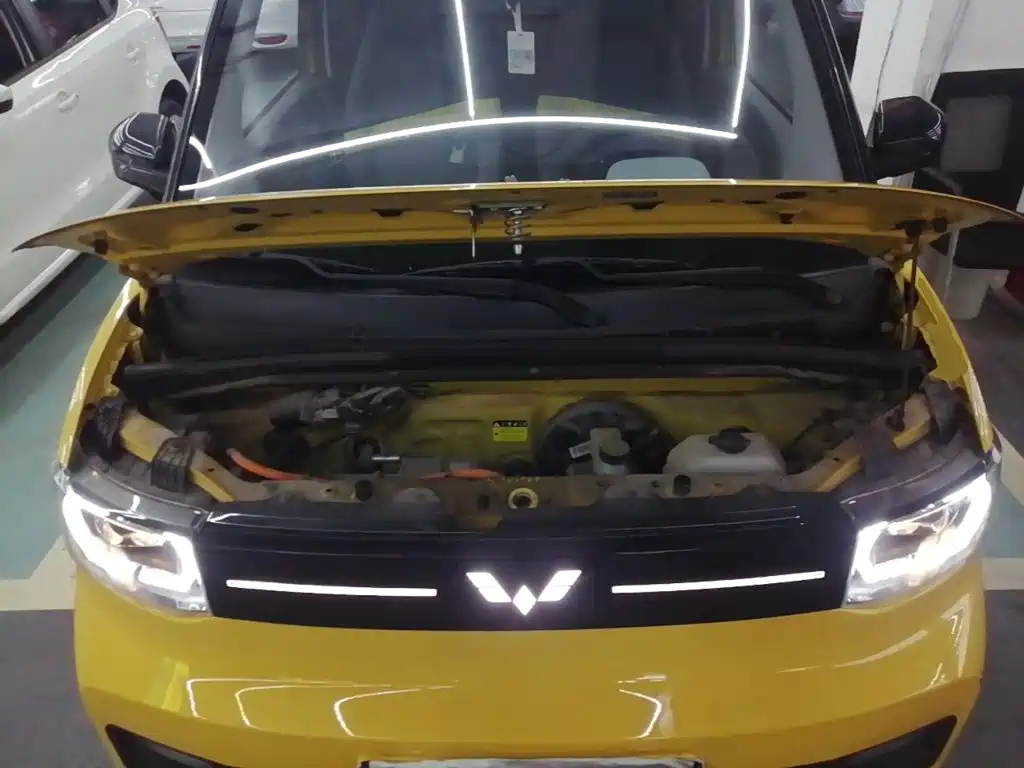 Wuling MINIEV — миниатюра 20