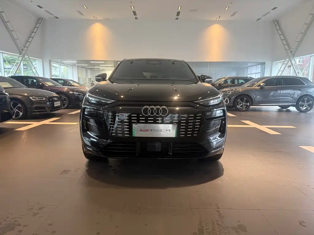 Audi Q6L e-tron — миниатюра 2