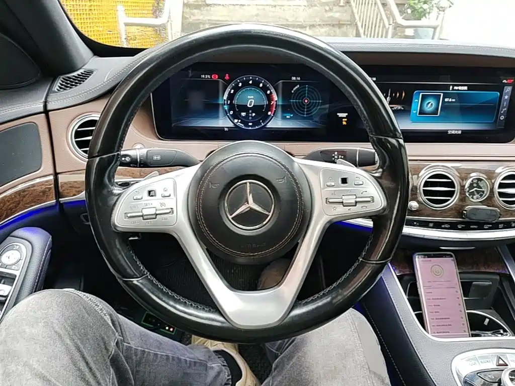 Mercedes-Benz S-Class — миниатюра 11