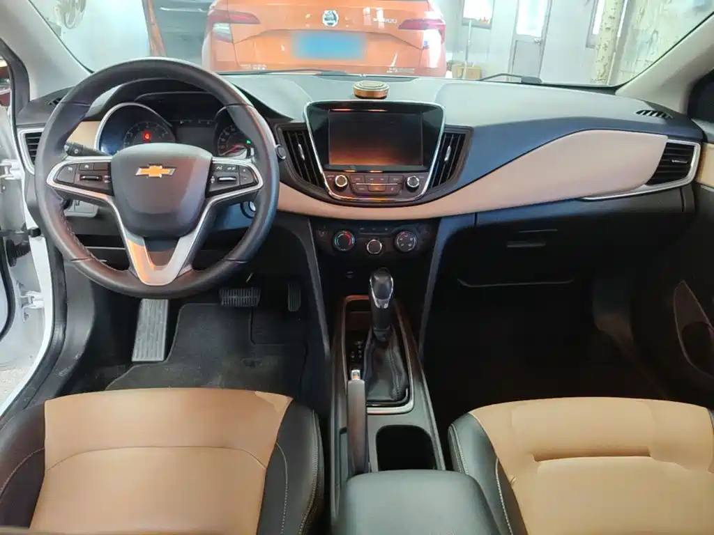 Chevrolet Monza — миниатюра 10