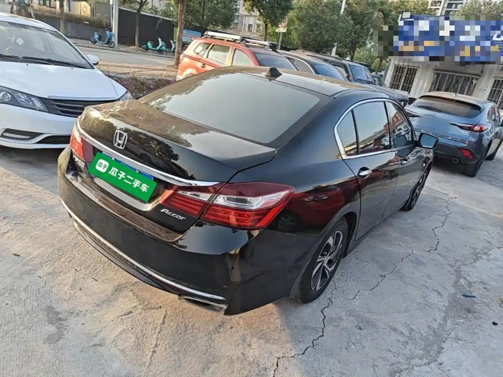 Honda Accord — миниатюра 7