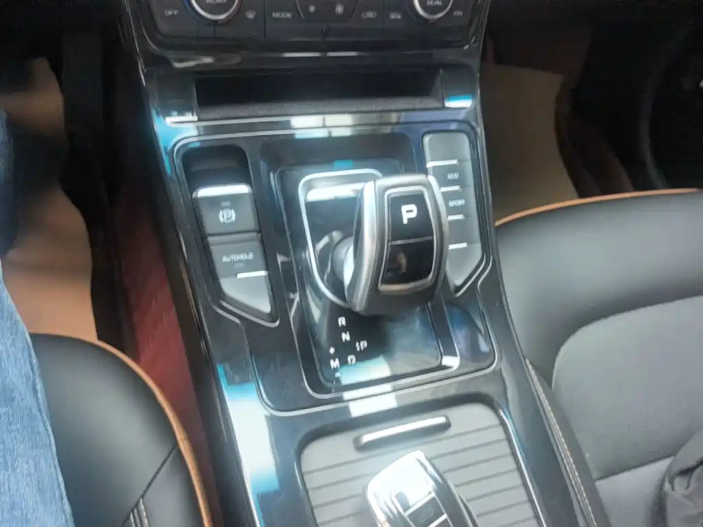 Geely Emgrand GL — миниатюра 14