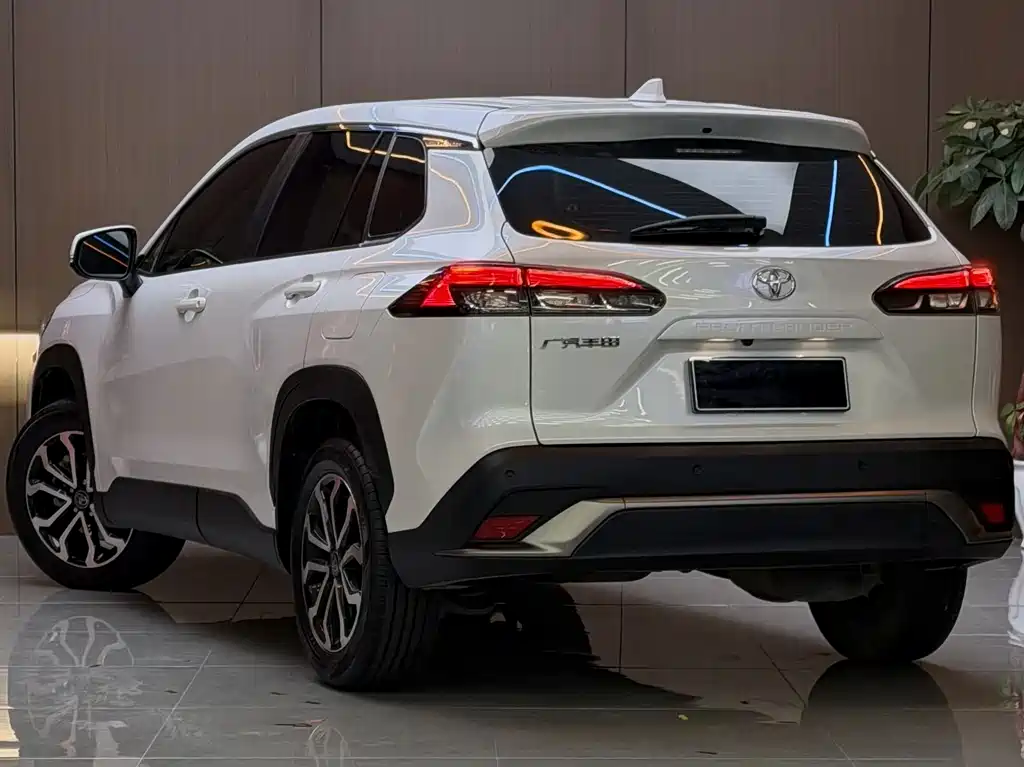 Toyota Frontlander — миниатюра 16