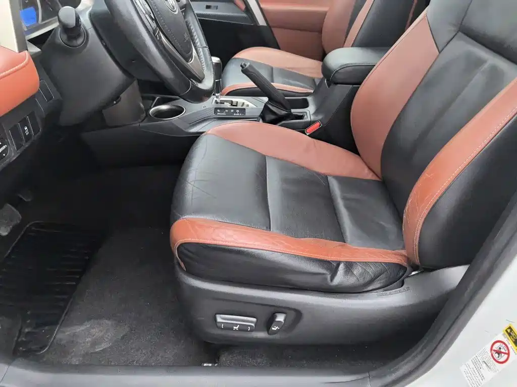 Toyota RAV4 — миниатюра 20