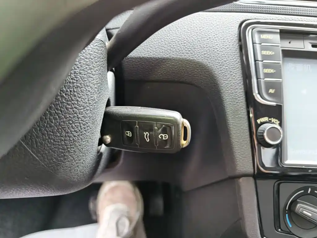 Volkswagen Santana — миниатюра 9