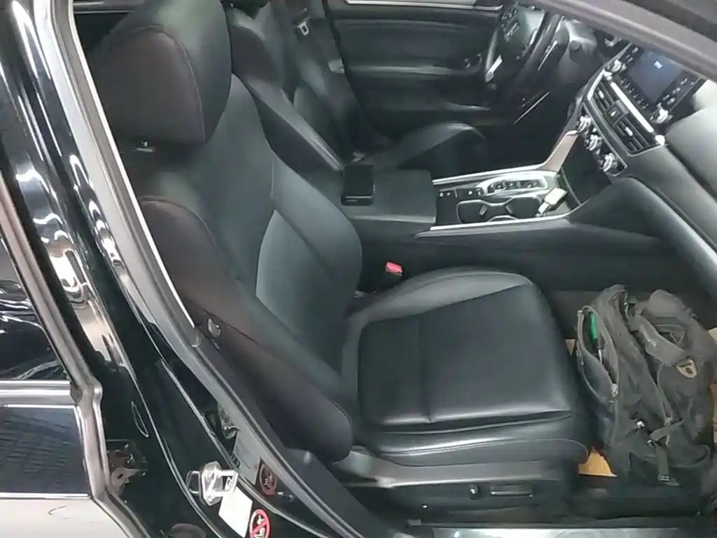 Honda Accord — миниатюра 25