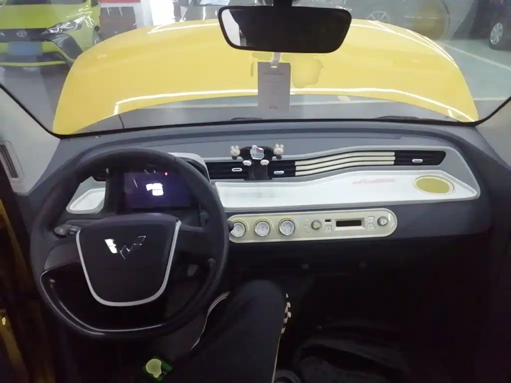 Wuling MINIEV — миниатюра 10
