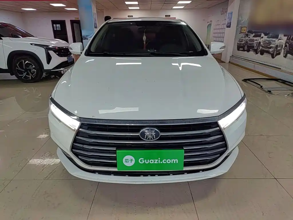 BYD Qin — миниатюра 3