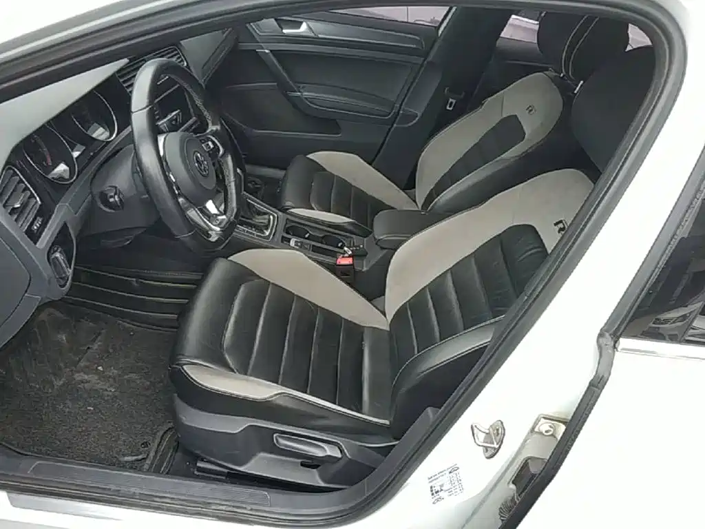 Volkswagen Golf — миниатюра 15