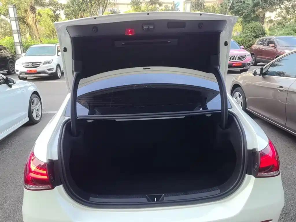 Mercedes-Benz A-Class — миниатюра 19