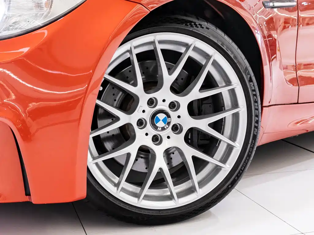 BMW 1 Series M — миниатюра 7