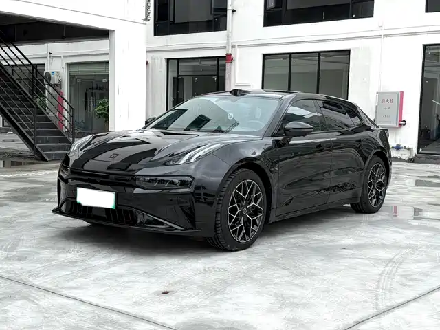 2025 Zeekr 001