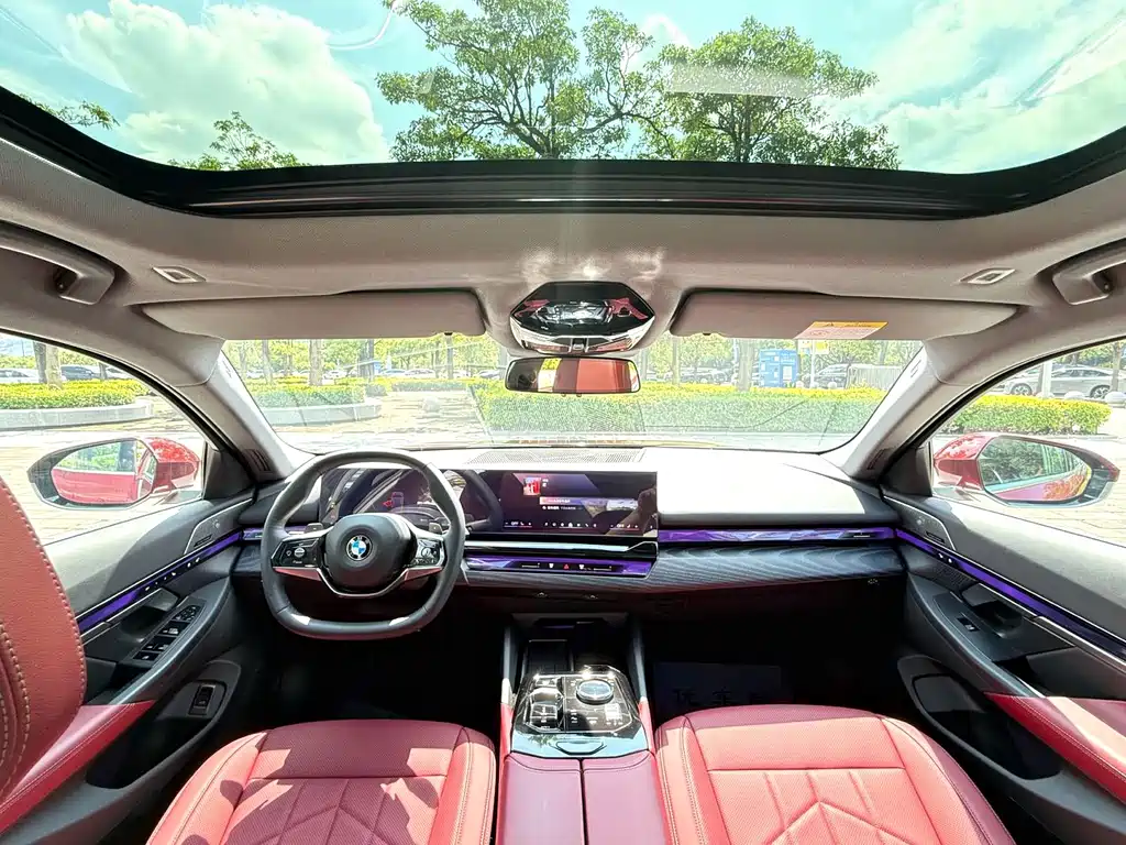 BMW 5 Series — миниатюра 5