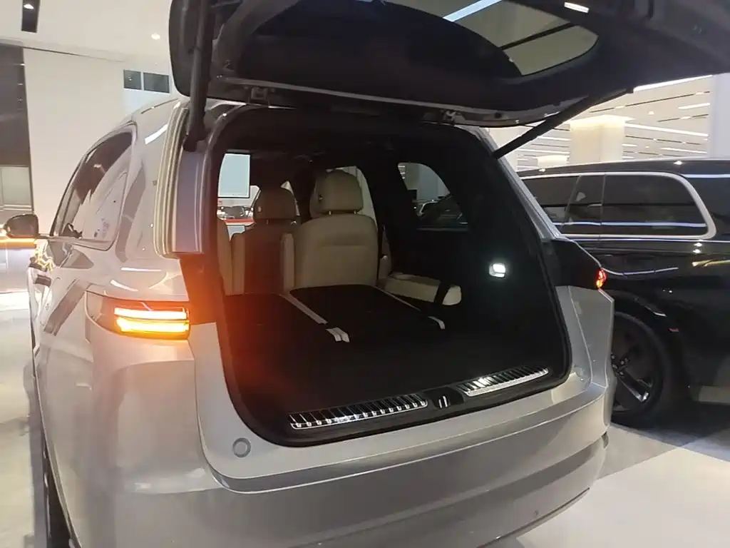 Li Auto Li L9 — миниатюра 19