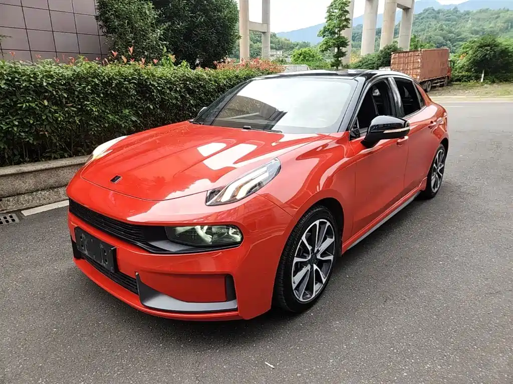 Купить Lynk & Co 03