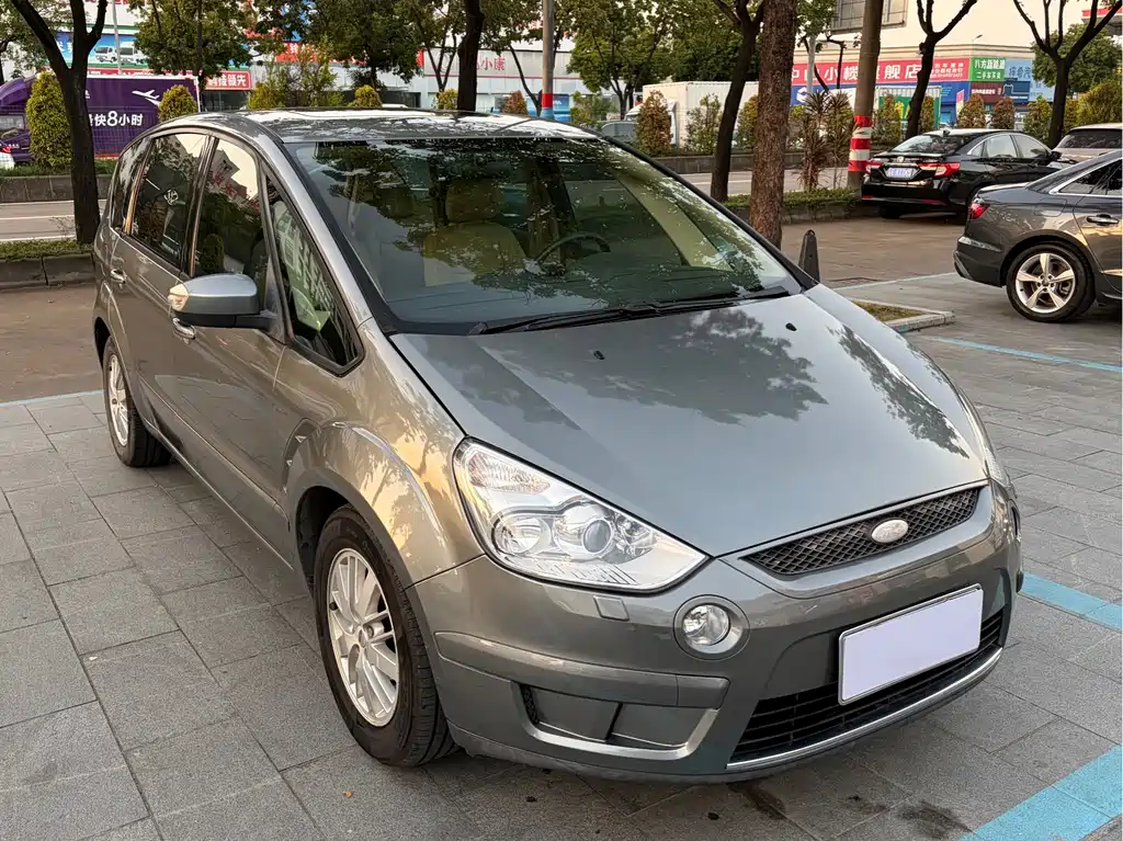 Ford S-MAX 2.3L 7 seats Luxury Type, фото 3