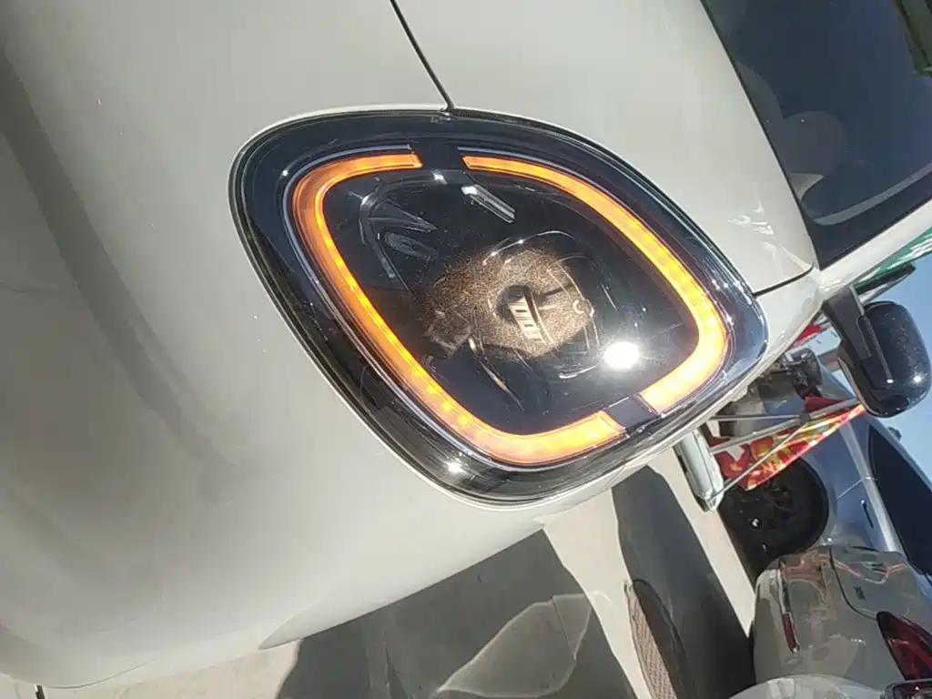 Wuling MINIEV — миниатюра 24