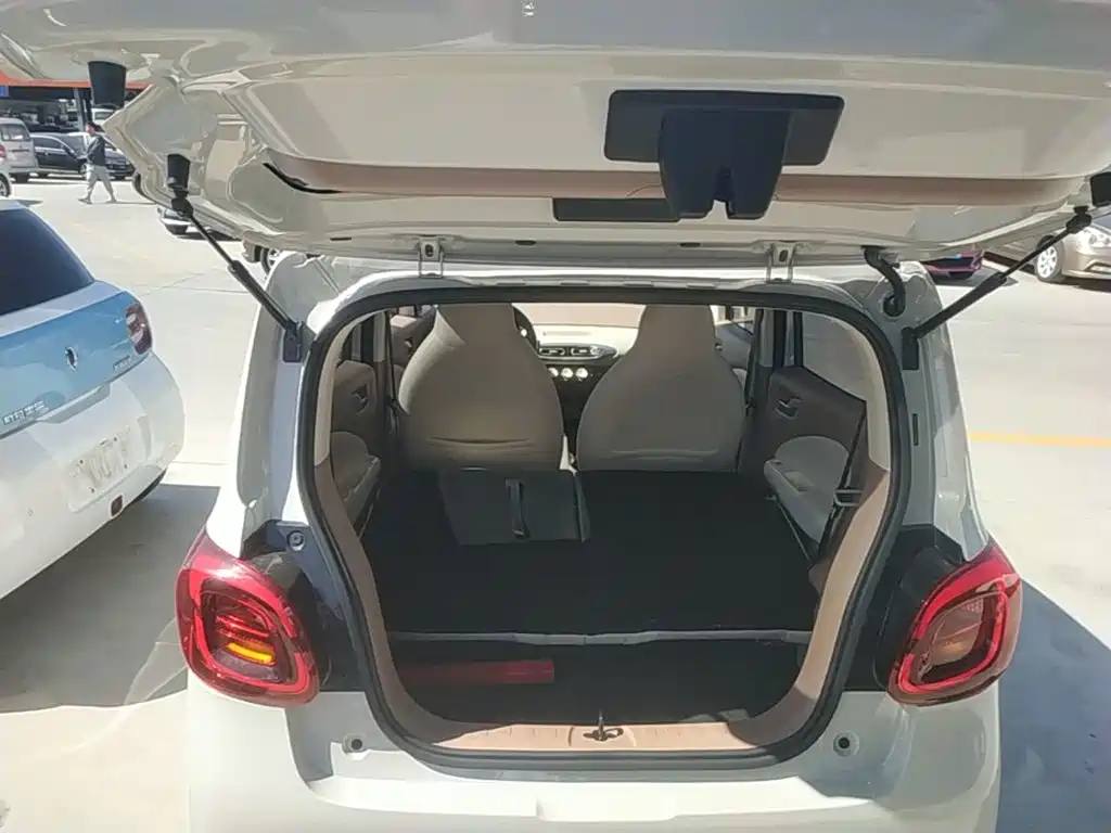 Wuling MINIEV — миниатюра 19