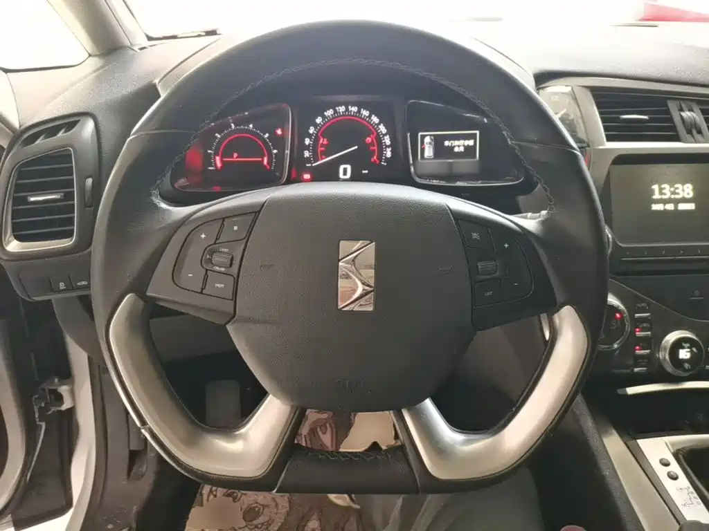 DS DS 5 — миниатюра 11