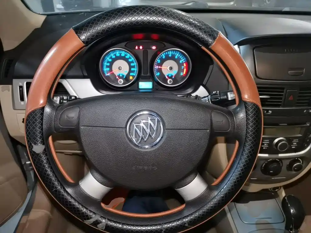 Buick Excelle — миниатюра 11