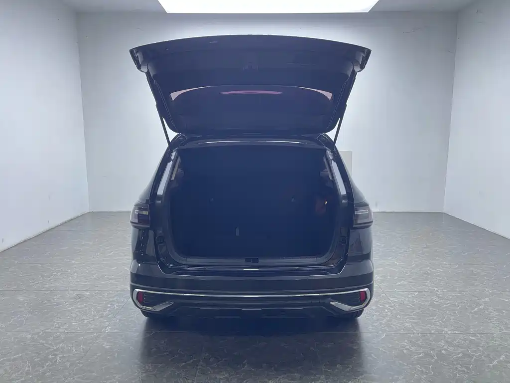 Volkswagen Tharu — миниатюра 5