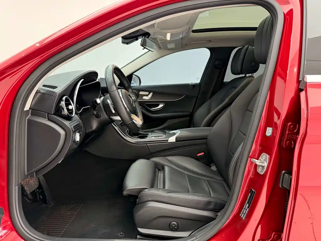 Mercedes-Benz C-Class — миниатюра 17