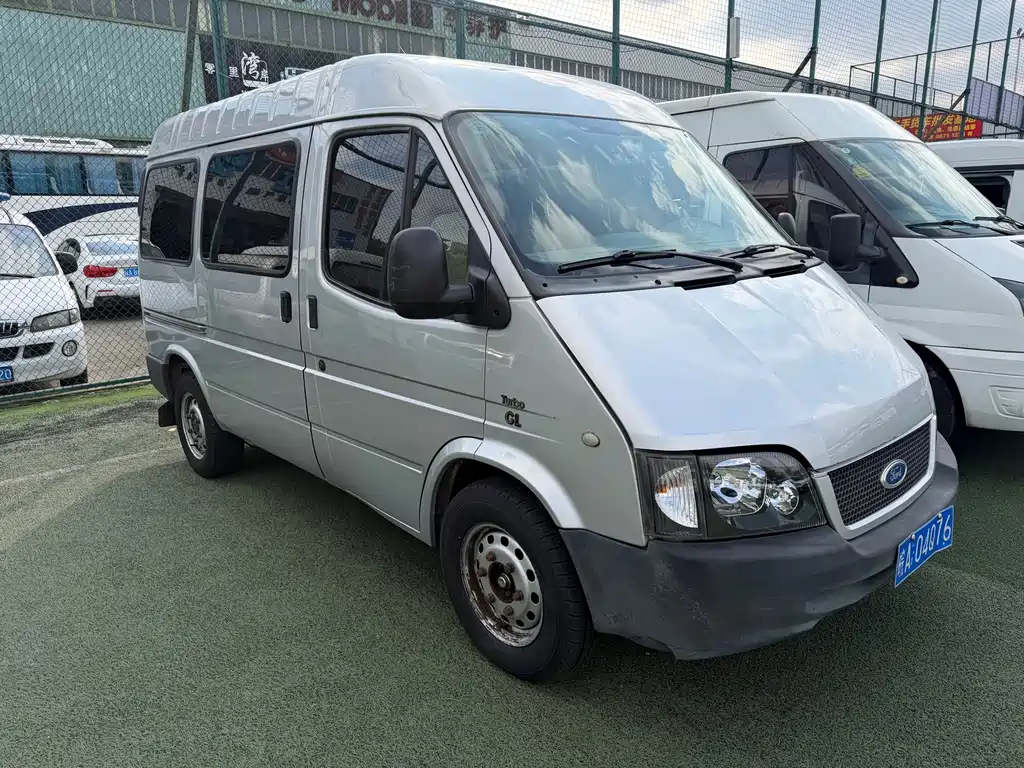 Ford Transit Classic — миниатюра 3