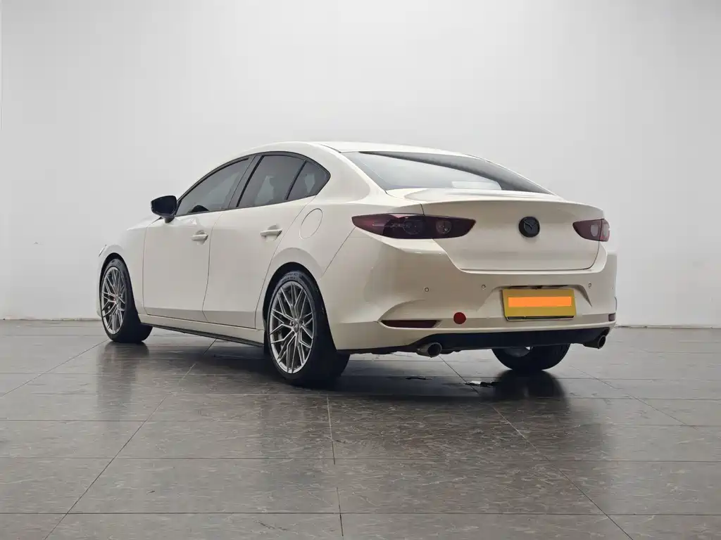 Mazda 3 Axela — миниатюра 4
