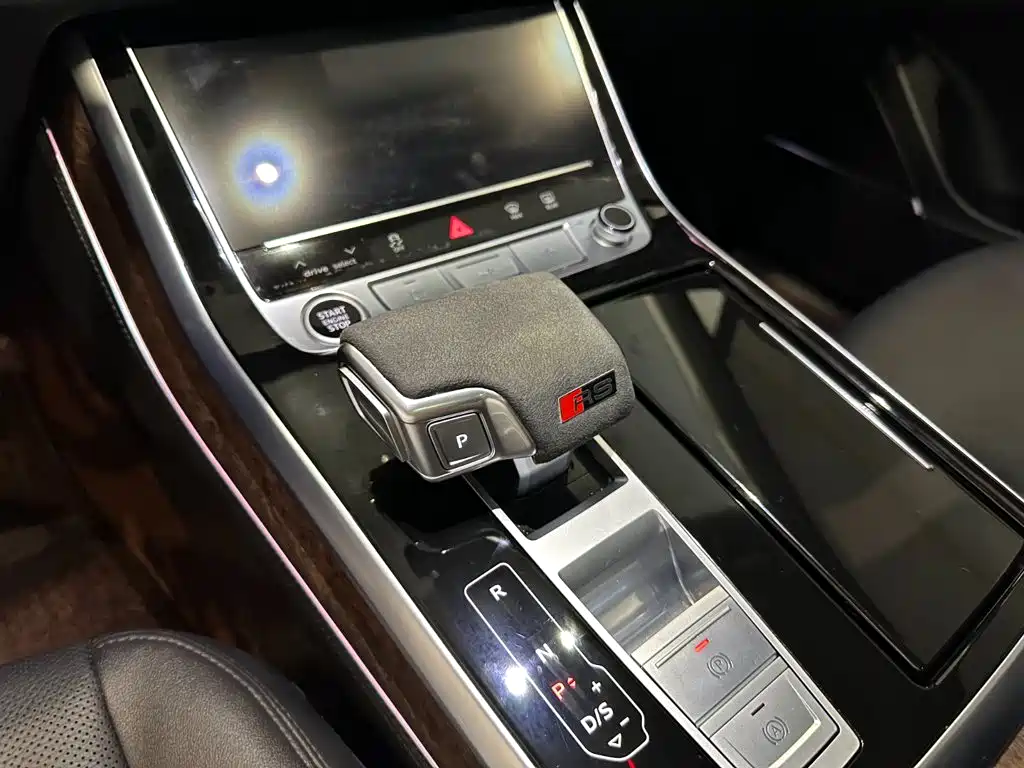 Audi Q7 — миниатюра 11