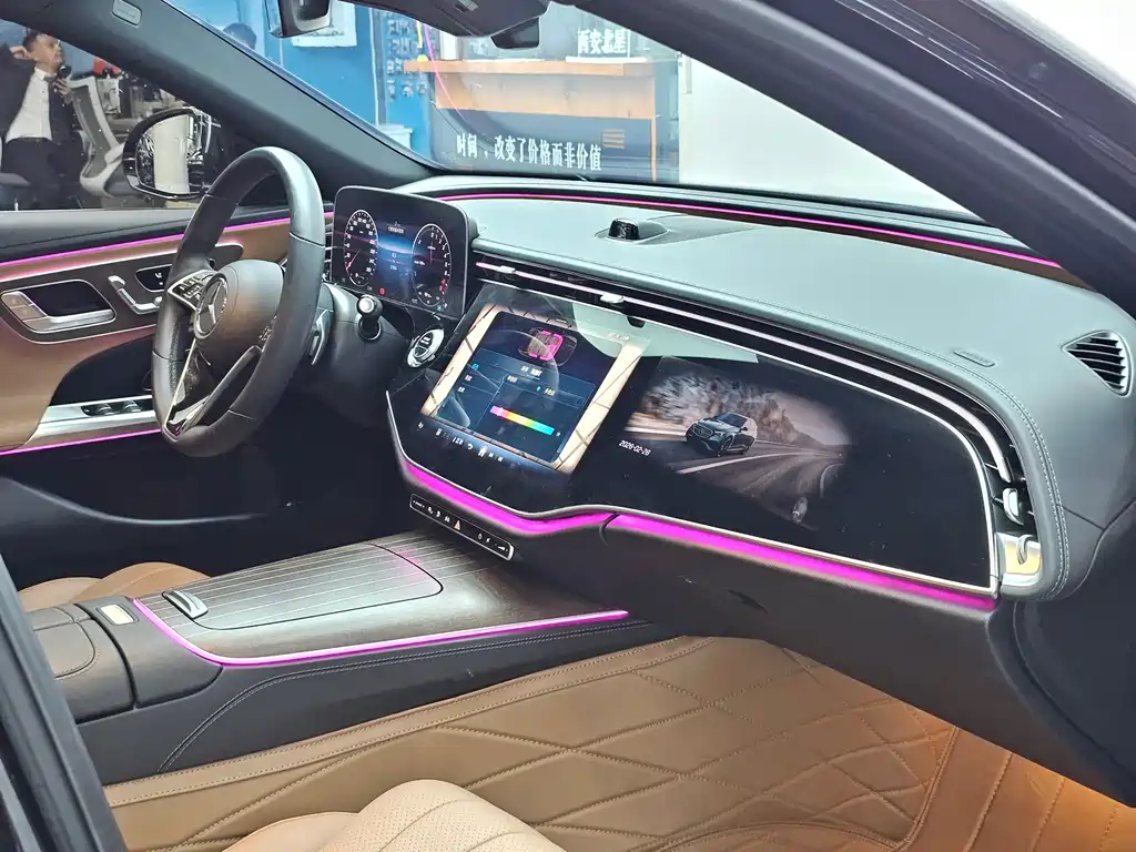 Mercedes-Benz E-Class New Energy — миниатюра 16
