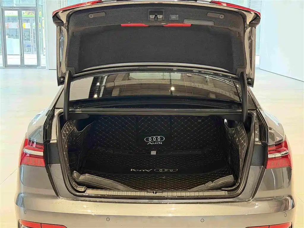 Audi A6L — миниатюра 16