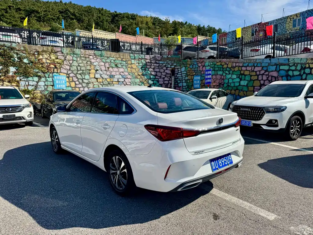Changan Eado — миниатюра 7