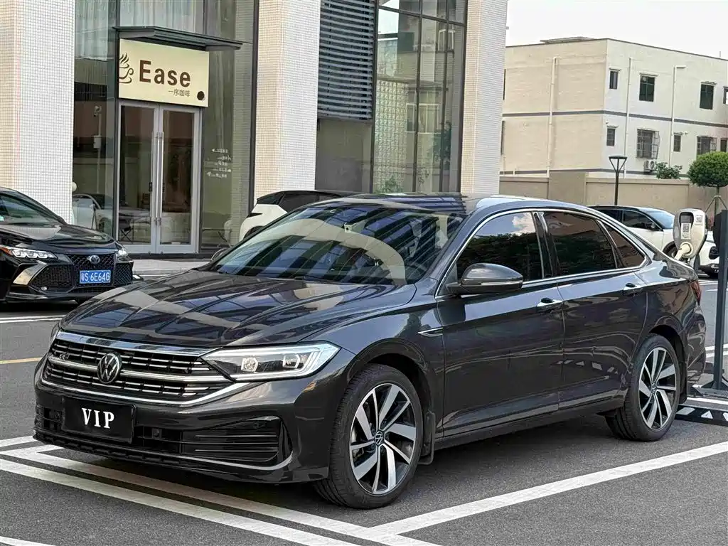 速腾 2024款 300TSI DSG卓越版 2024