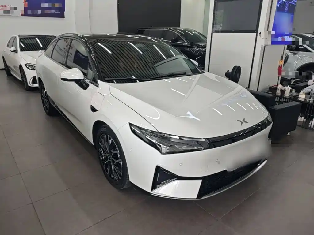 XPeng P5 — миниатюра 4