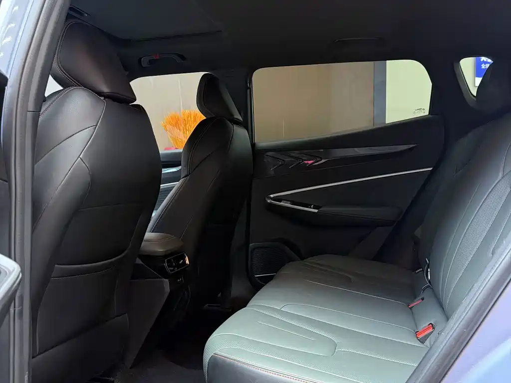 Geely Boyue — миниатюра 5