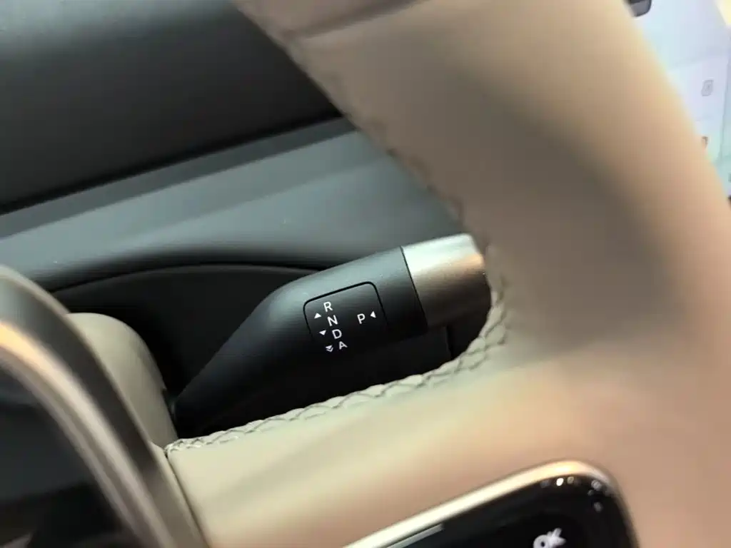Li Auto Li MEGA — миниатюра 14