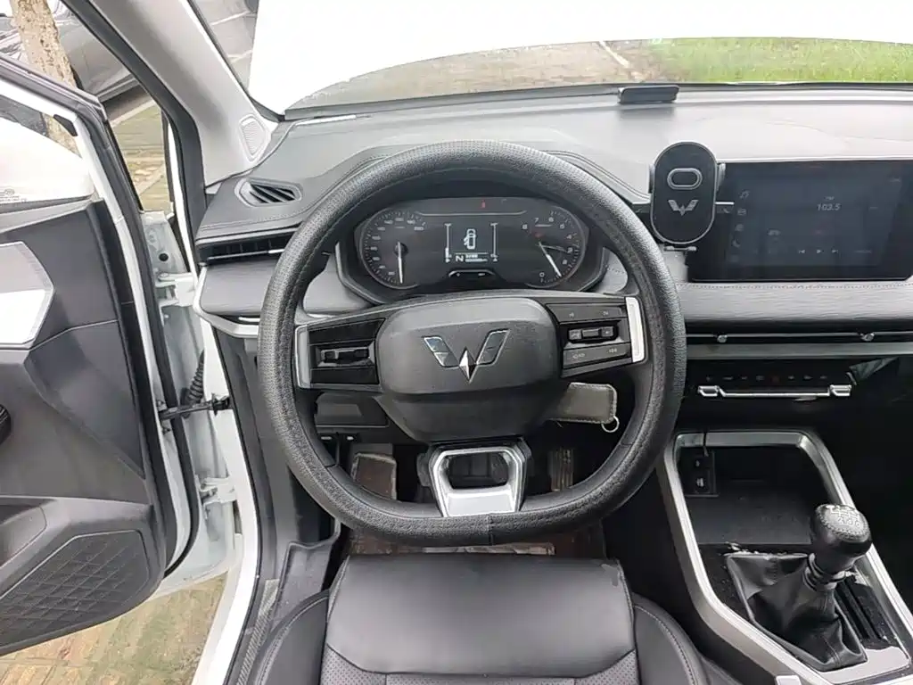 Wuling Jiachen — миниатюра 11