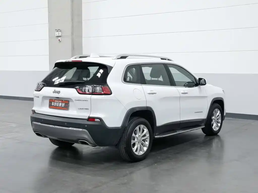 Jeep Cherokee — миниатюра 2