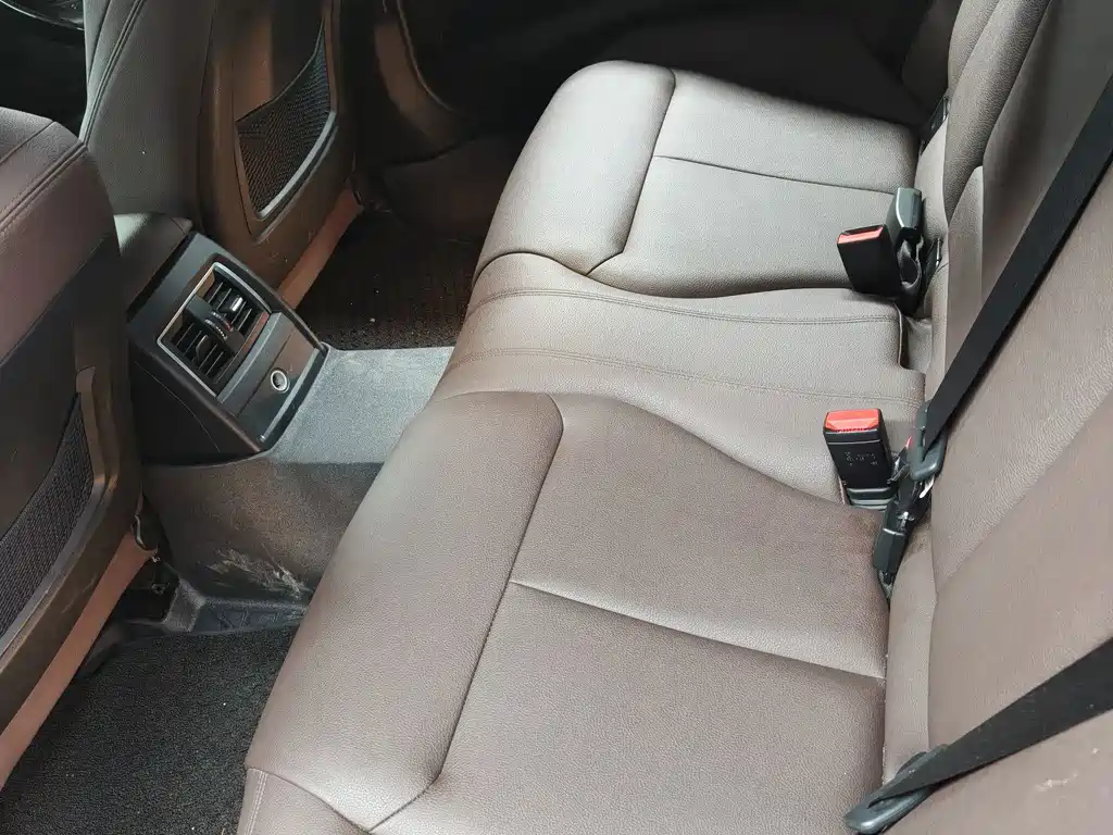 BMW 3 Series — миниатюра 5