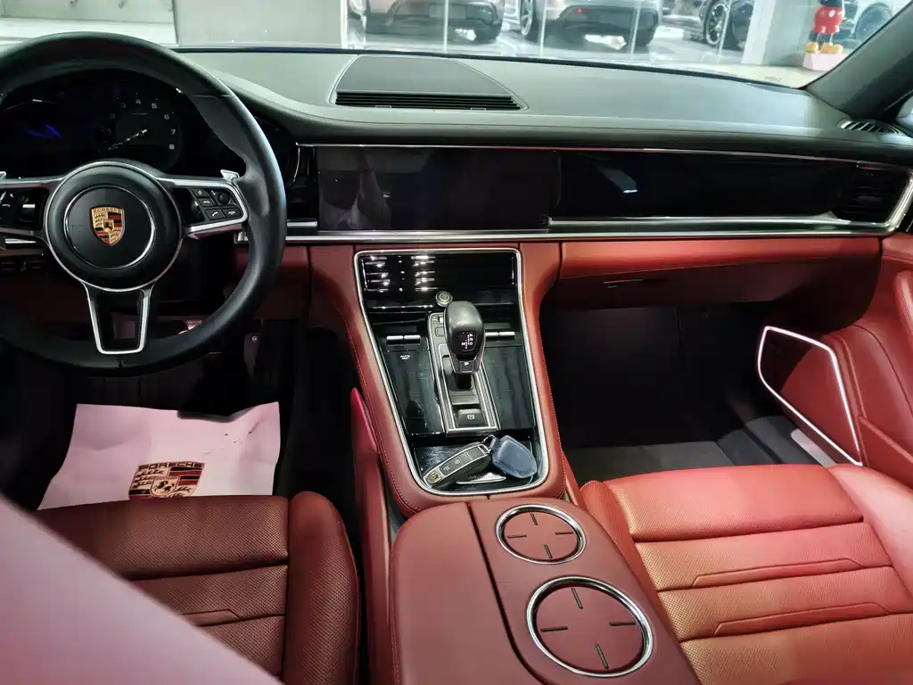 Porsche Panamera — миниатюра 6