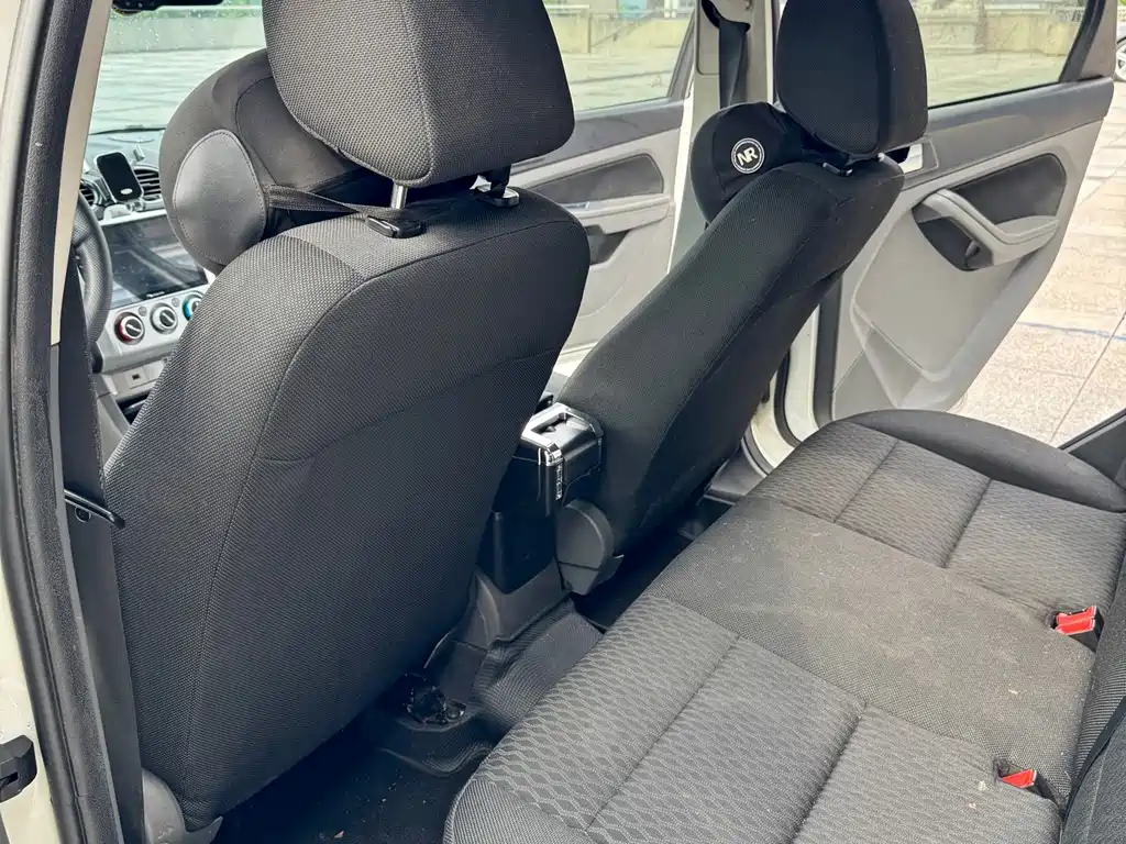 Ford Focus — миниатюра 11