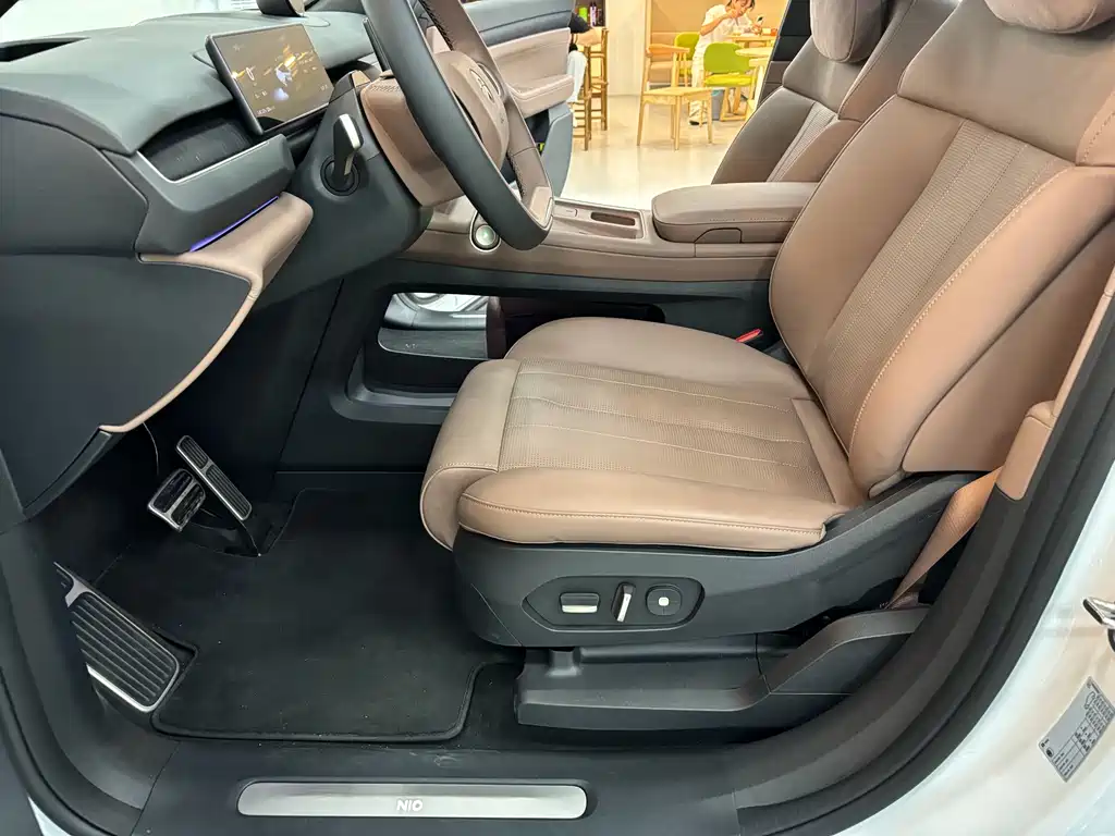 NIO ES8 2024 75kWh