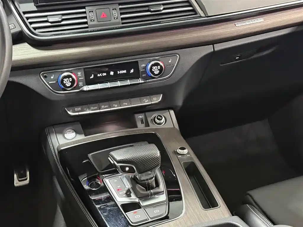 Audi Q5L — миниатюра 11