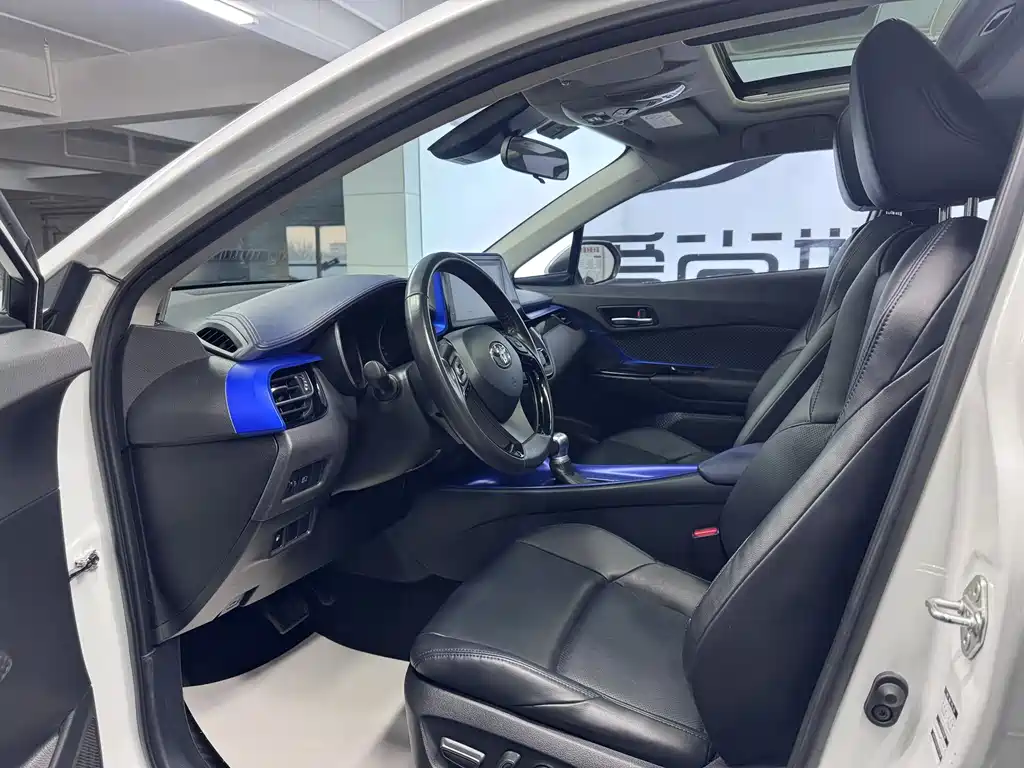 TOYOTA C HR