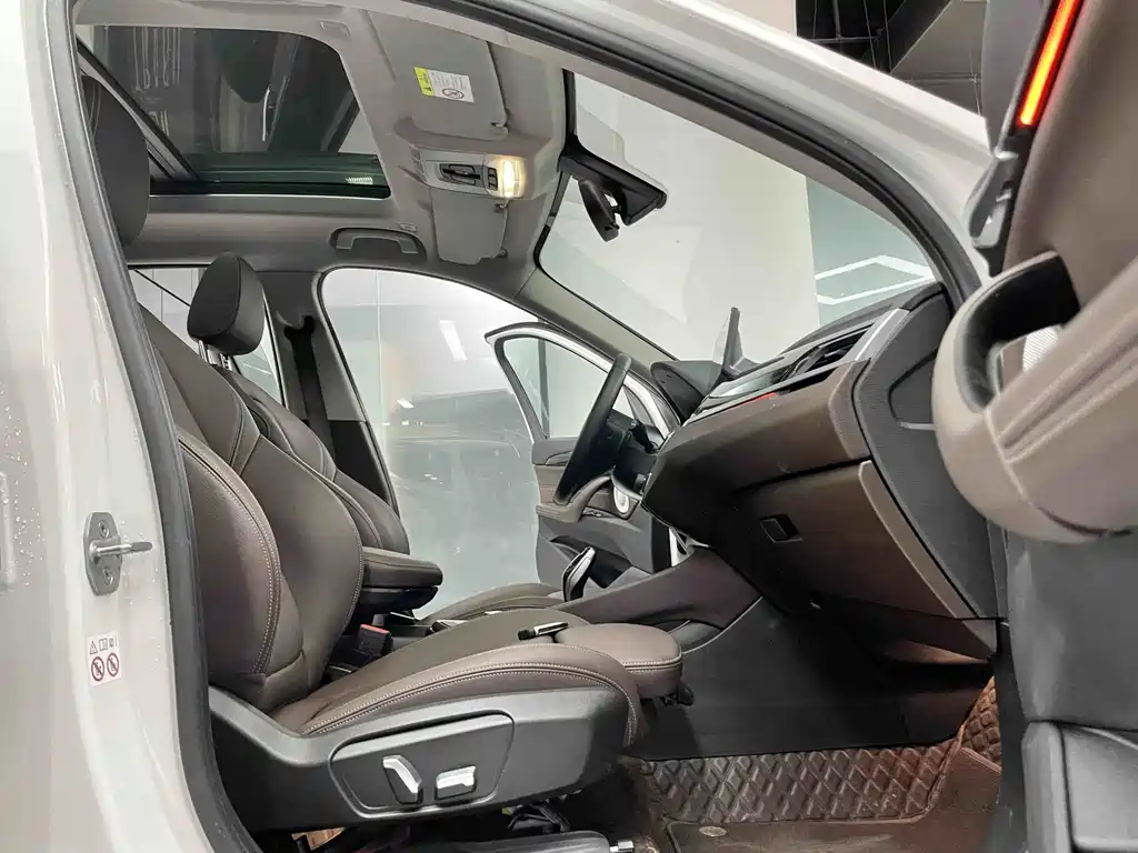 BMW X1 — миниатюра 5