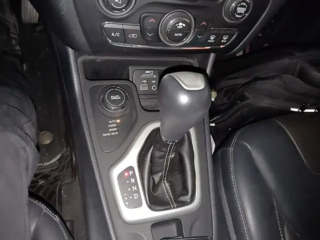 Jeep Cherokee — миниатюра 14