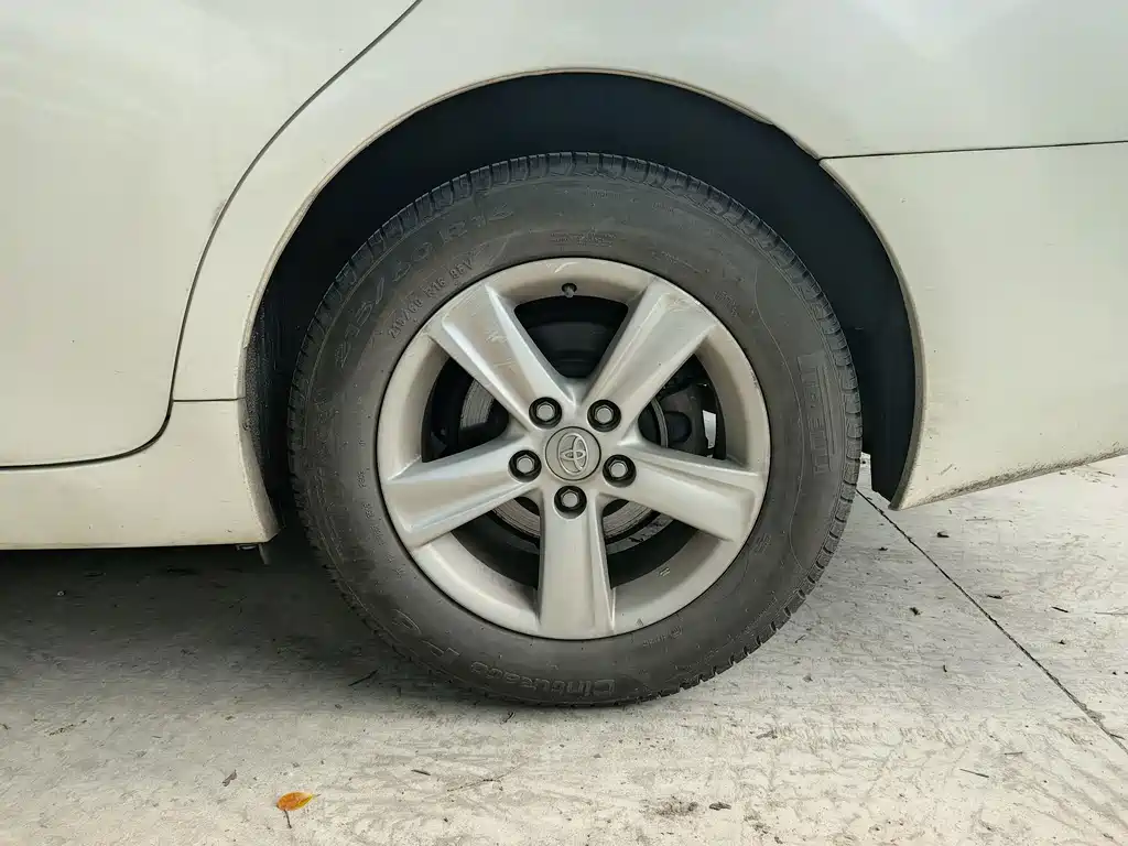 Toyota Reiz — миниатюра 16