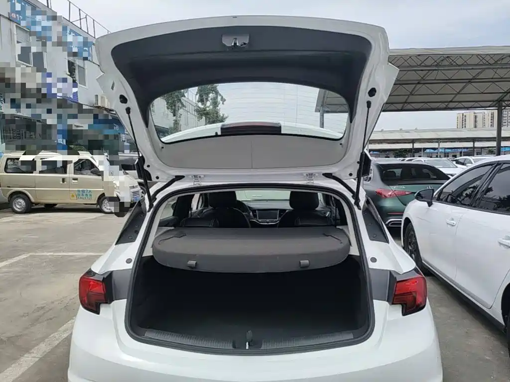 Buick Verano — миниатюра 19